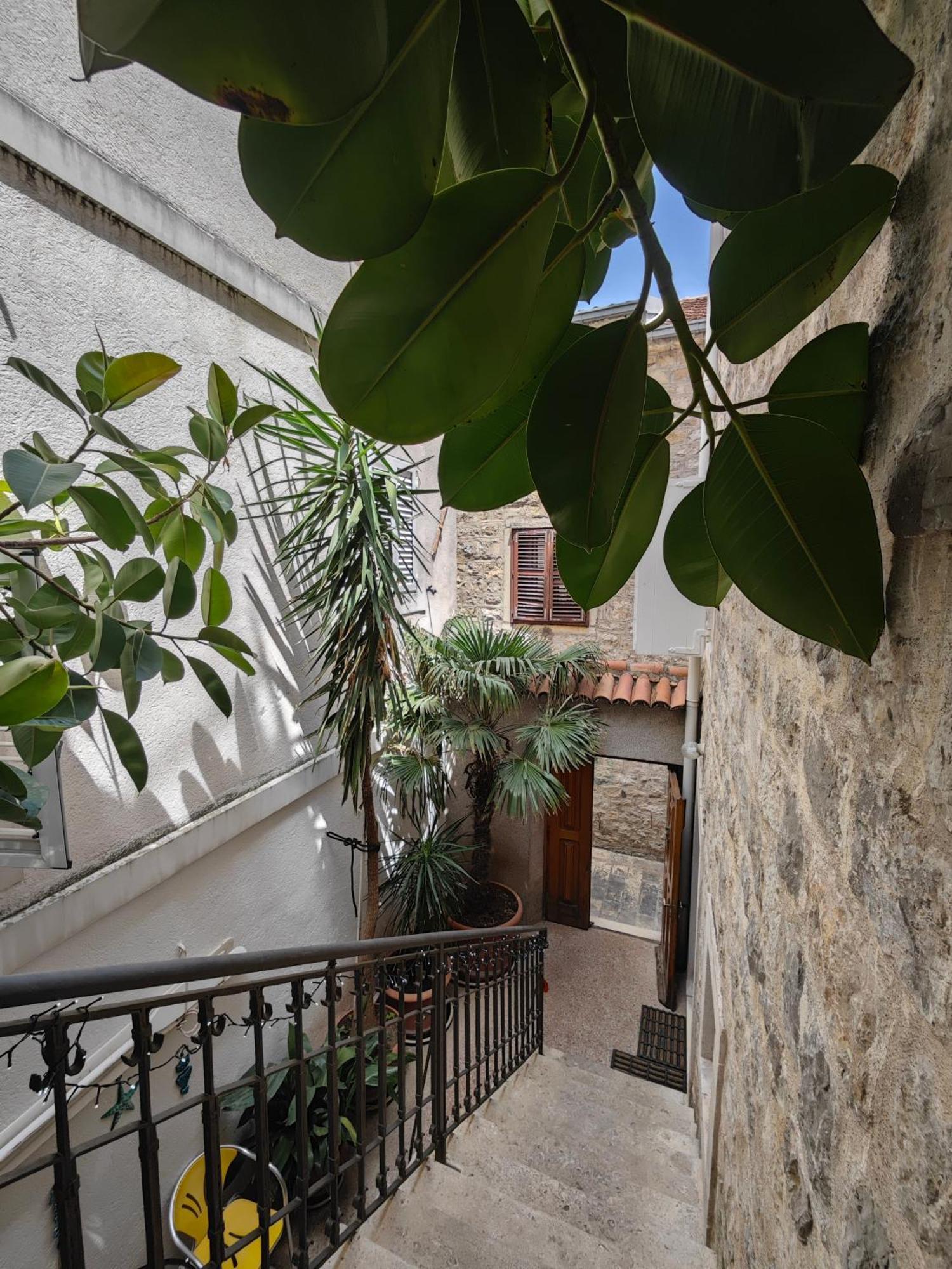 Beatrix Suites Budva Eksteriør billede