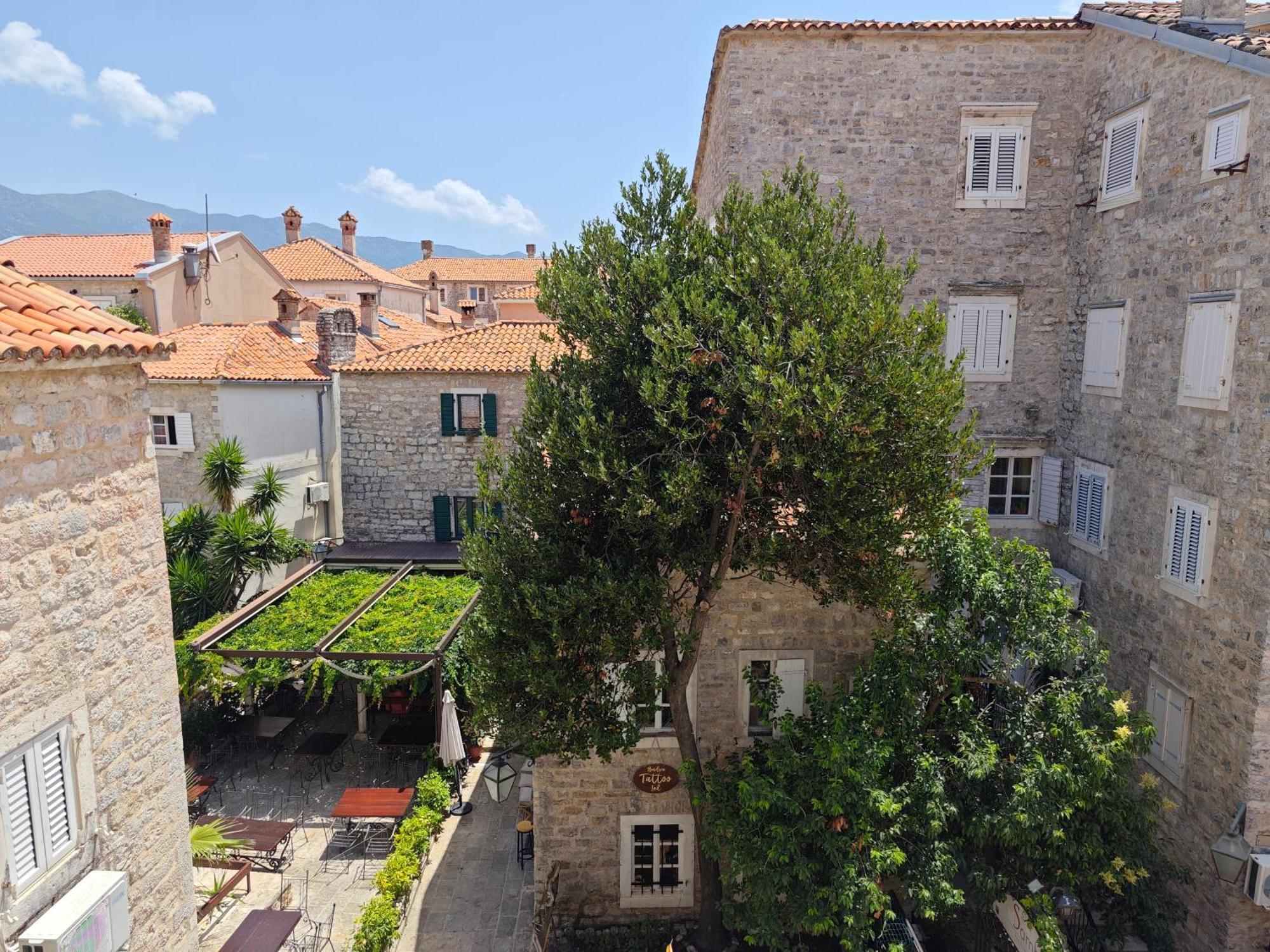 Beatrix Suites Budva Eksteriør billede