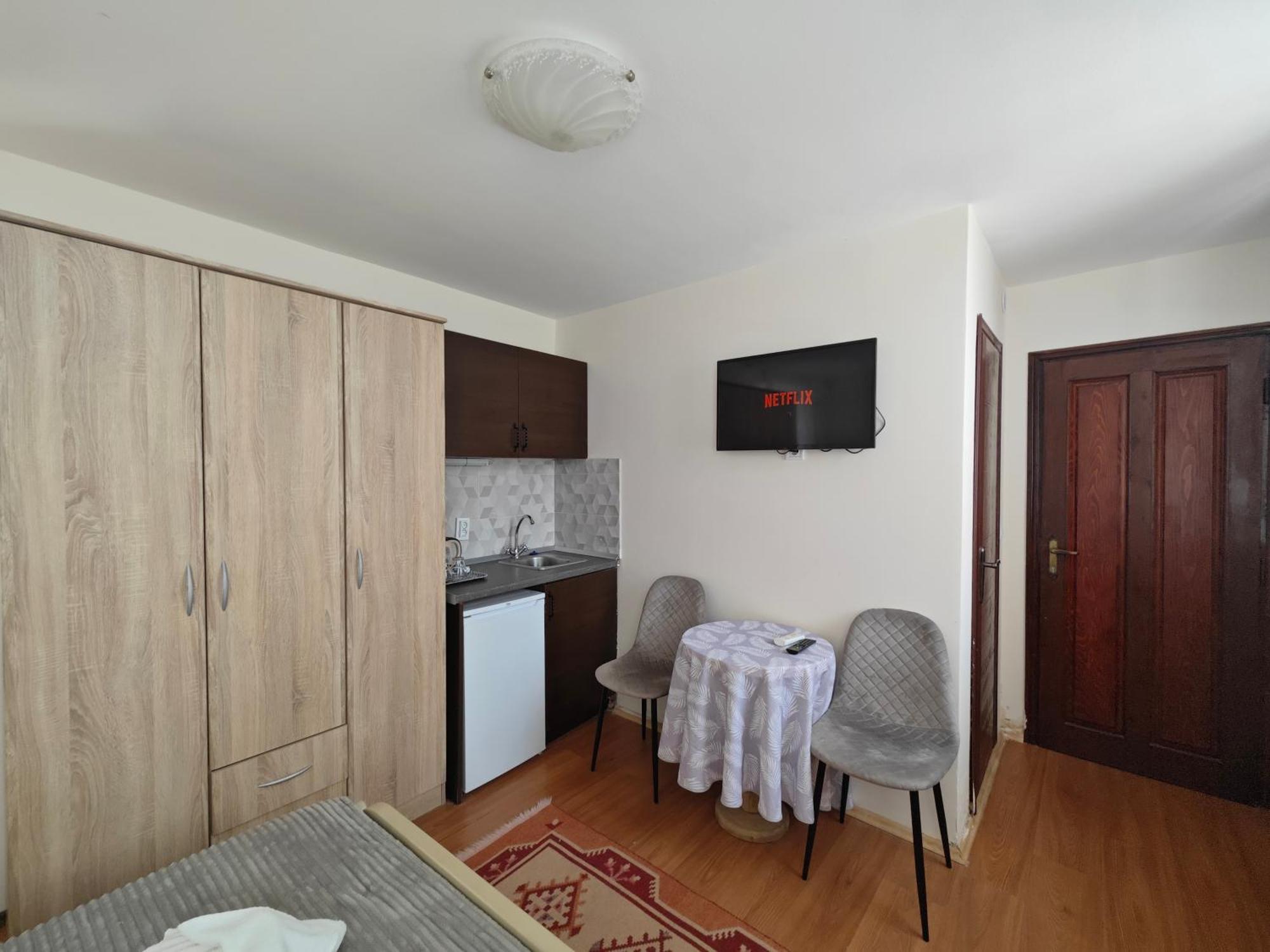 Beatrix Suites Budva Eksteriør billede